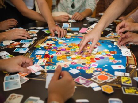 Trouvez les jeux de société meilleur pour des soirées inoubliables en 2025